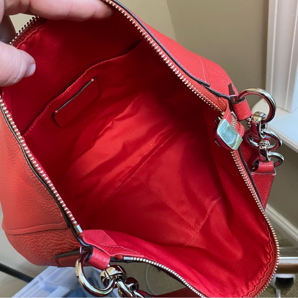 Coach Chelsea Hobo‎ 32 Stunning Red Pebbled Genuine Leather Shoulder Handbag - Picture 10 of 13